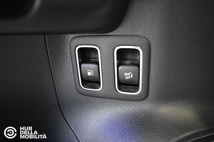 MERCEDES-BENZ GLA 250 e hybrid EQ Premium